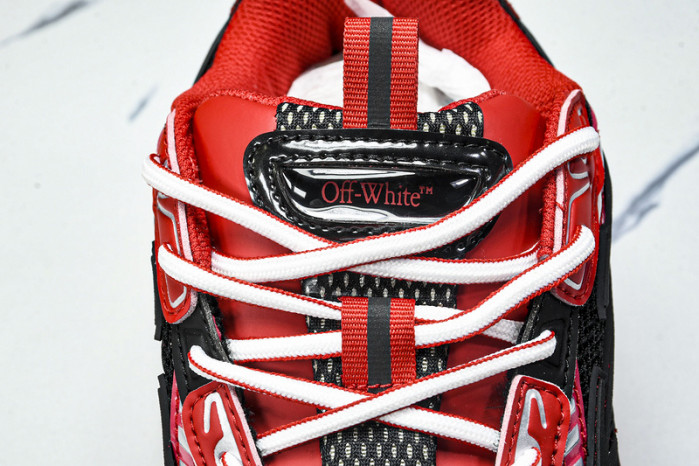 Off-White c/o Virgil Abloh