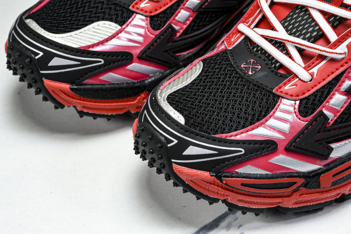 Off-White c/o Virgil Abloh