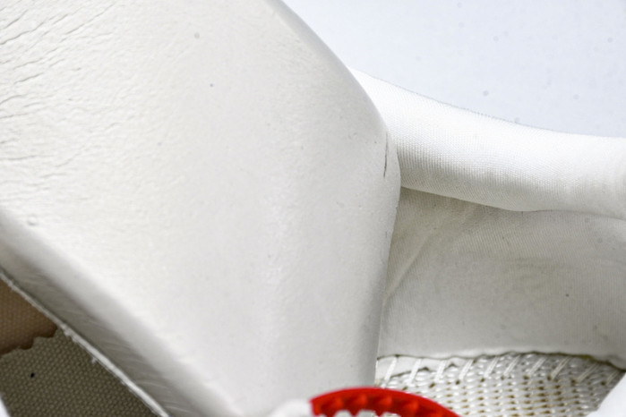 Off-White c/o Virgil Abloh