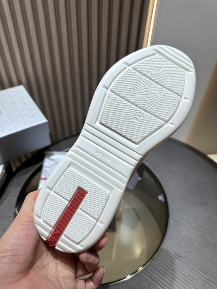 Pra*a SNEAKER P085
