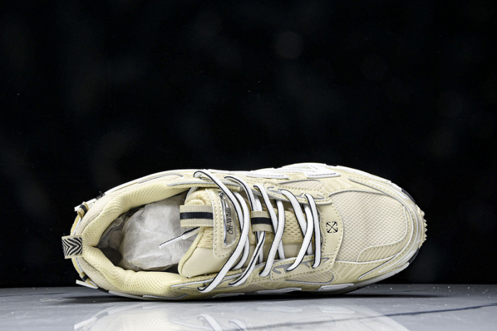 Off-White c/o Virgil Abloh