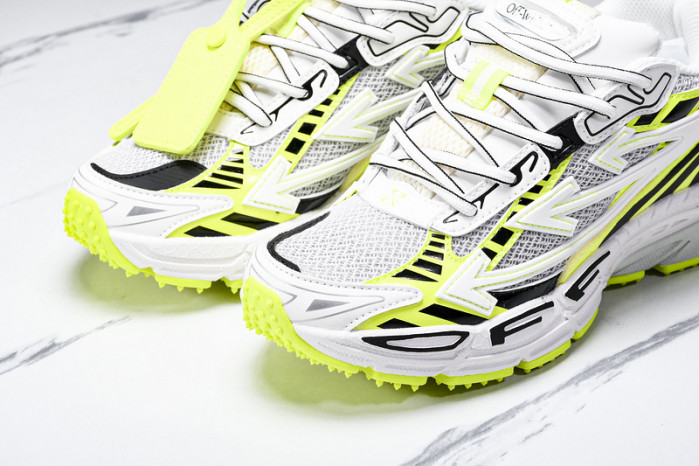 Off-White c/o Virgil Abloh