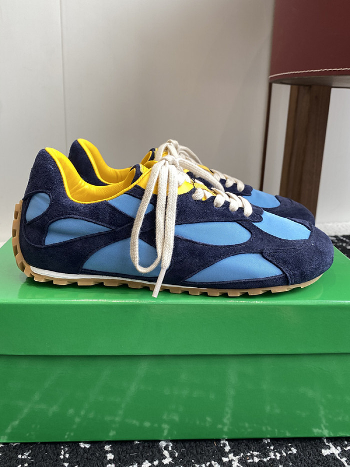 Bo*te*ga Ve*ne*ta BV056